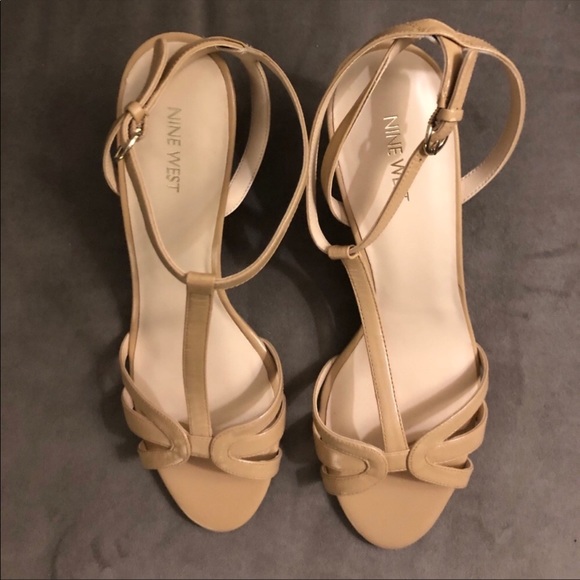 Nine West “Giselle” kitten heels - Picture 3 of 4